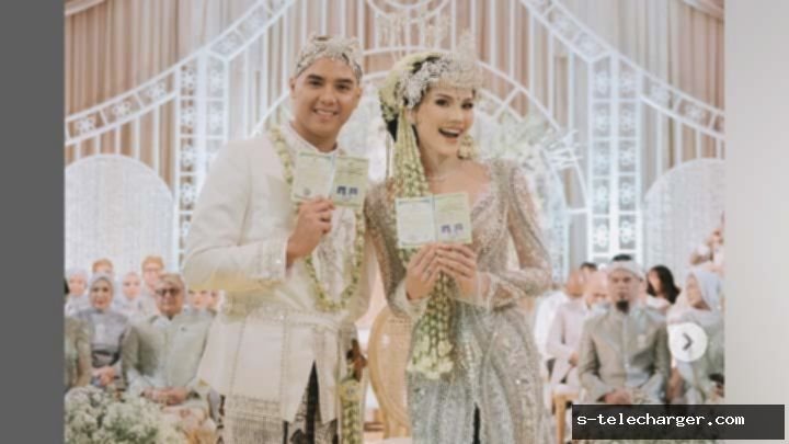 Deretan Busana Alyssa Daguise yang Dirancang Desainer Ternama