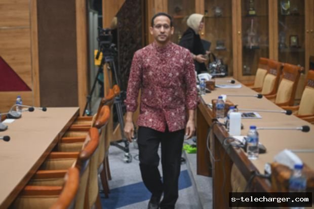 Nadiem Ungkap Alasan Chromebook Dipilih untuk Laptop Sekolah!