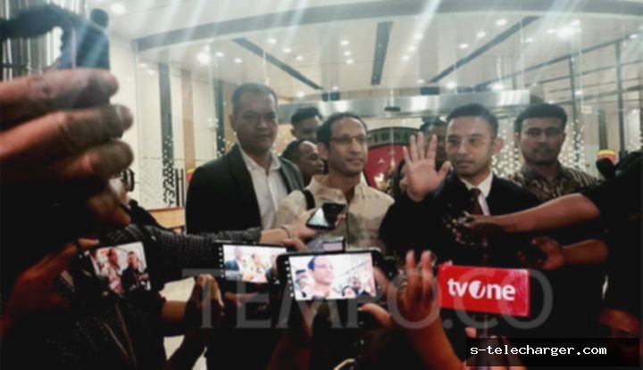 Nadiem Tampak Lelah Setelah Diperiksa 12 Jam oleh Kejagung