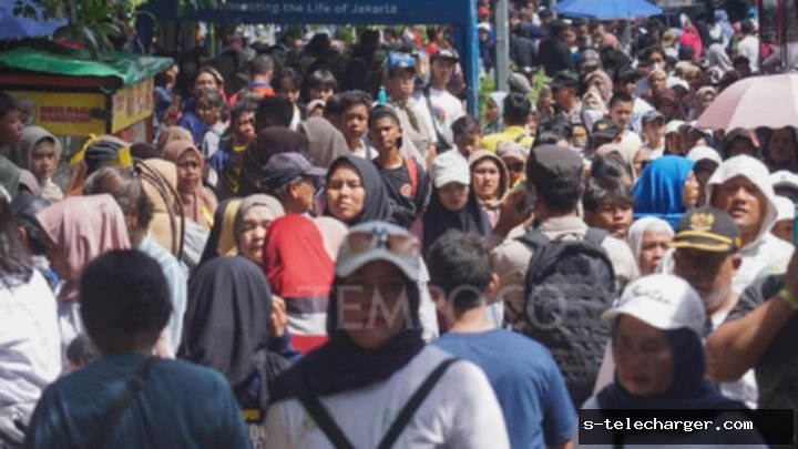 Rawan Sampah, 1.262 Petugas Kebersihan Kawal HUT Bhayangkara di Monas